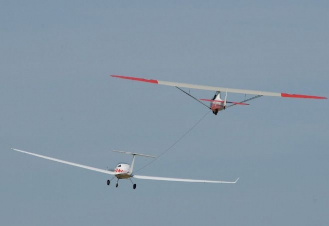  Buno Bonnevaux planeando